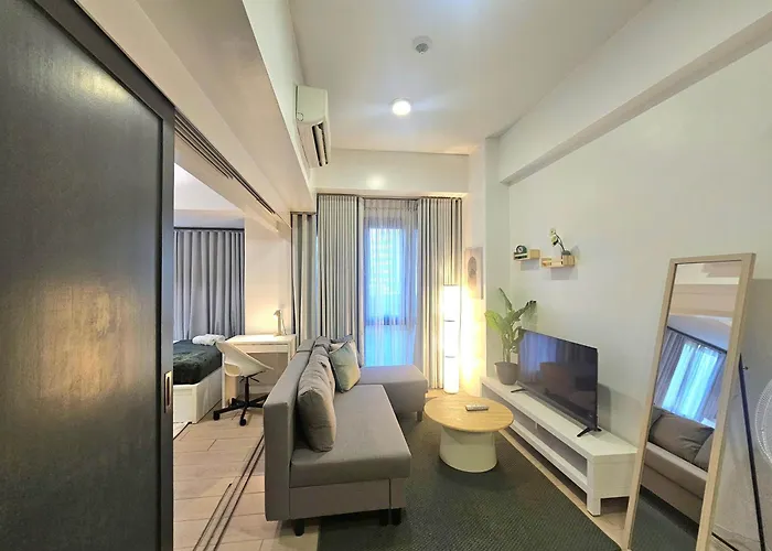 Organic Modern 1br Near Greenbelt Apartahotel