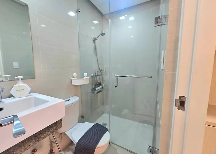 Organic Modern 1br Near Greenbelt 4*