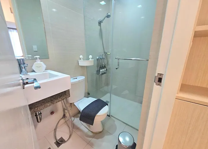 Organic Modern 1br Near Greenbelt Apartahotel 4*