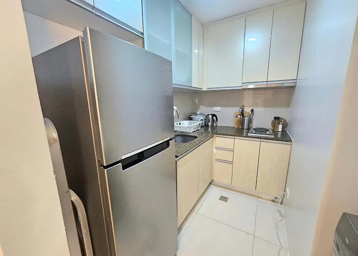 Organic Modern 1br Near Greenbelt Apartahotel 4*