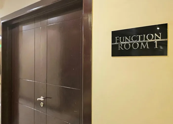 Organic Modern 1br Near Greenbelt 4*